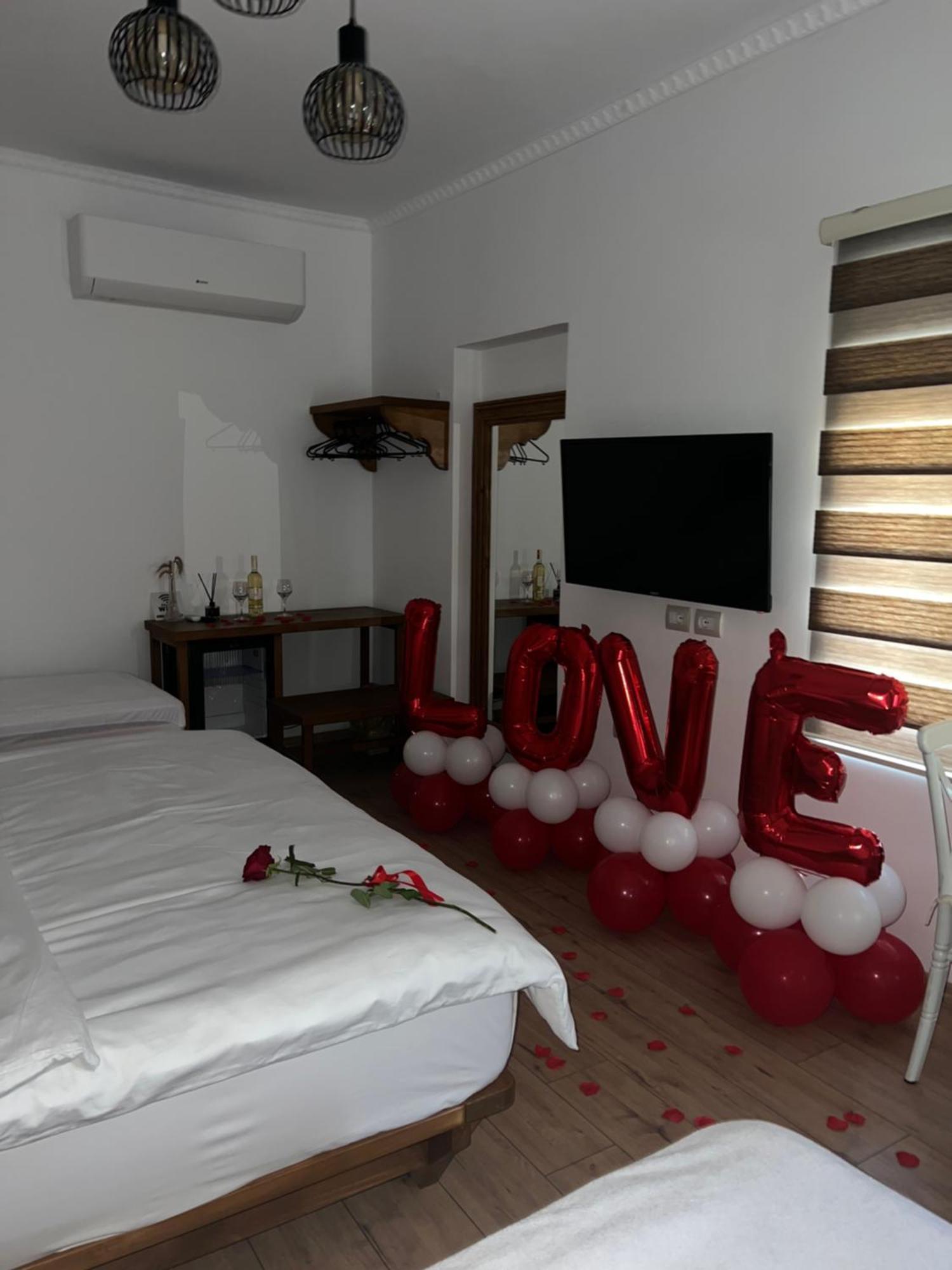 Cereni Guesthouse Berat Exterior foto